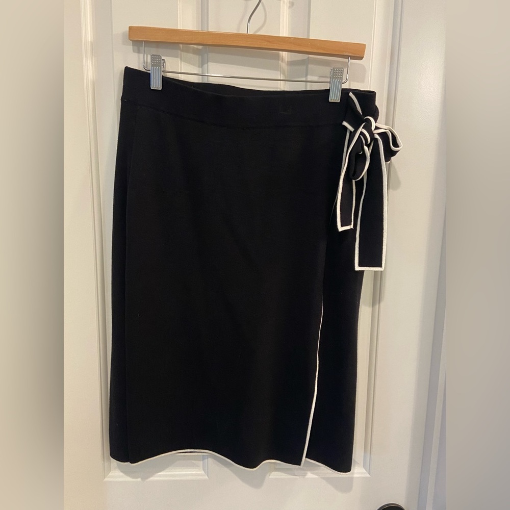 Ann Taylor factory pencil skirt